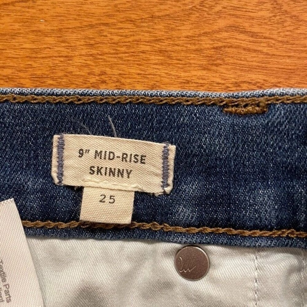 Madewell Button Front 9 Inch Mid Rise Skinny Jeans in Varney Wash - Picture 5 of 9